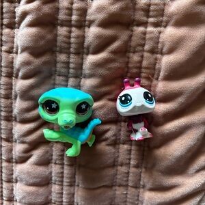 Littlest Pet Shop Bright Green & White Pink Mini Figures